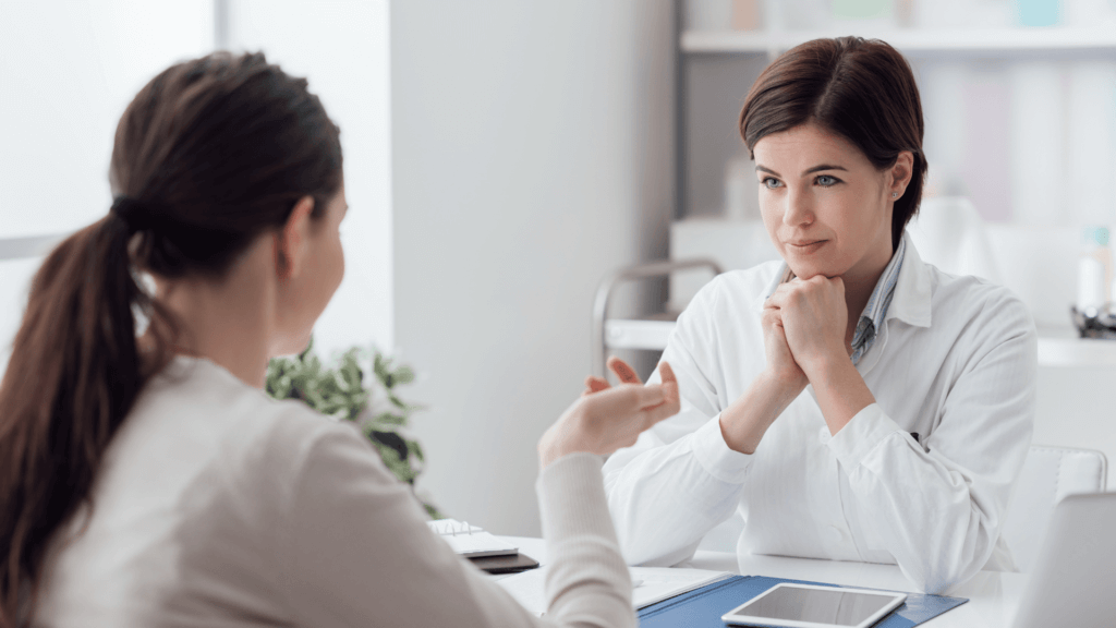 ¿Las mujeres también deben ir al urólogo?